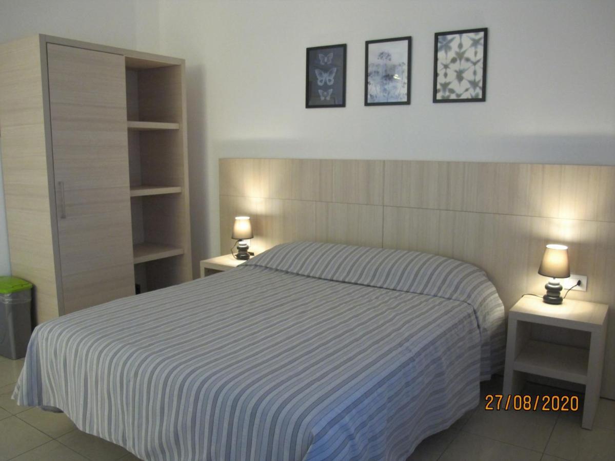Santa Barbara Hotel & Apartments Беллария-Иджеа-Марина Экстерьер фото