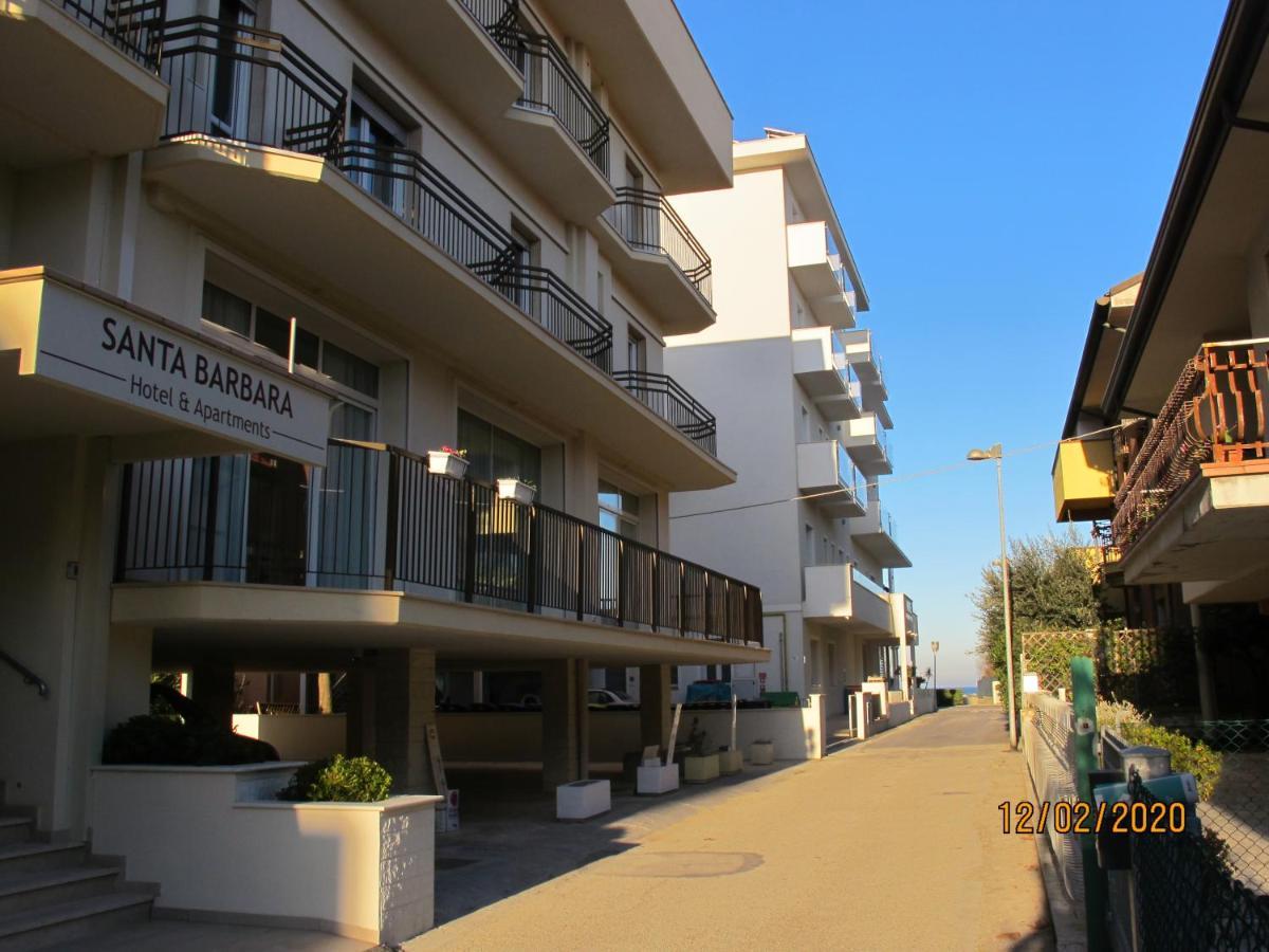Santa Barbara Hotel & Apartments Беллария-Иджеа-Марина Экстерьер фото